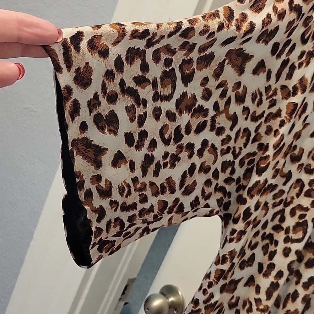 Chico's animal print Ruana. - Picture 4 of 6